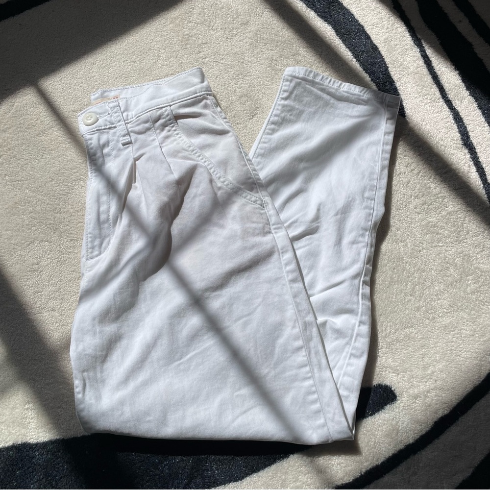 Women’s White Pleated Bloom Legs Pants